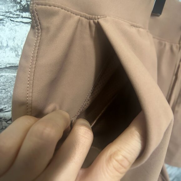 EUC Old Navy "High Rise Powersoft 3 in 1 Shorts Size XL - Picture 4 of 14